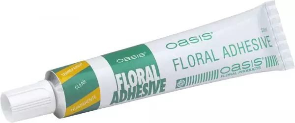 Oasis floral - tekuté lepidlo 50 ml, kód 31-00019H (6250) - 75d53299 90e6 4872 aee5 91d0d3a49d09
