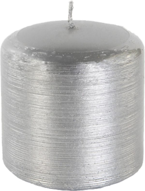 Svíčka válec Kontury drátkovaný motiv 70x70 mm - metalická stříbrná - ae81163a ee3a 466a 8e15 854fa3f64007