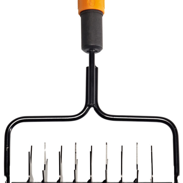 Provzdušňovač trávníku QuikFit™ - 1000689 - Fiskars